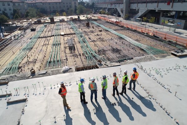 Equipo de Obiconstruccion, sus constructores y albañiles de confianza en El Salvador